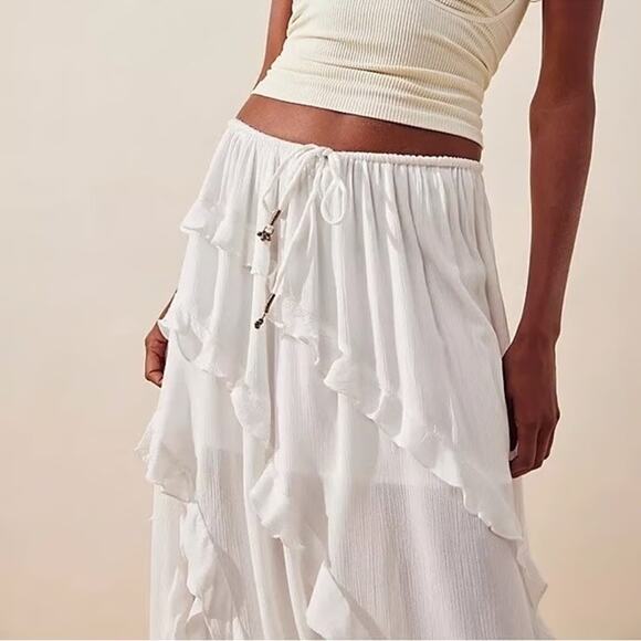Free People Ambi White Maxi Skirt Size Medium Asymmetrical Hem Boho Fairy - Picture 8 of 13